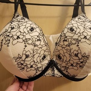Torrid bra size 48C